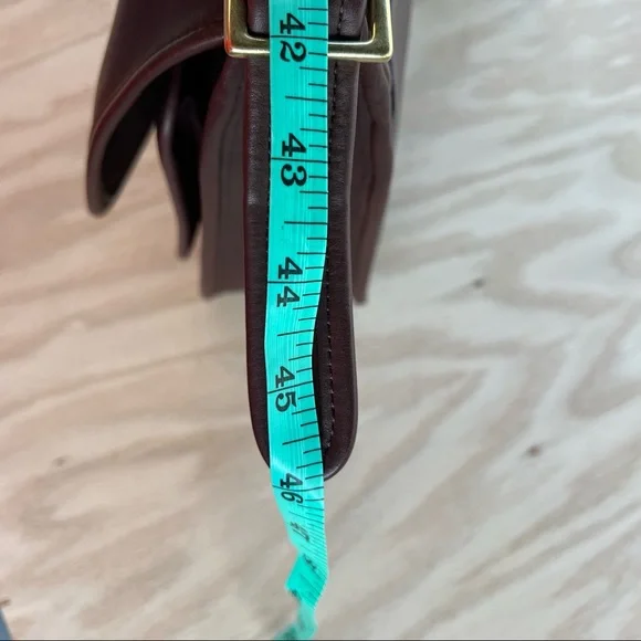 Coach Vintege Crossbody Bag - Picture 14 of 16